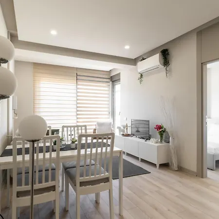 Apartmán Central Studio W Balcony 10 Min To Lara Beach